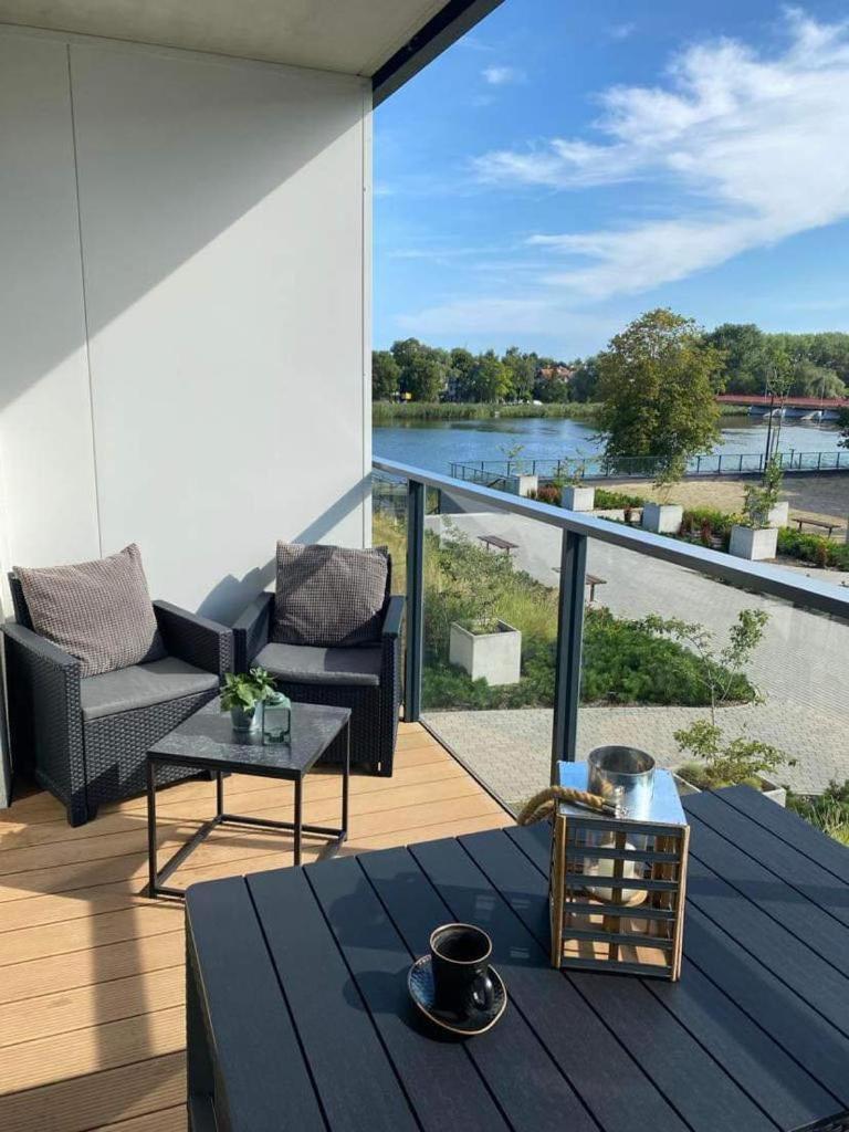 Red Bridge Resort - Apartament & Spa Dziwnów エクステリア 写真